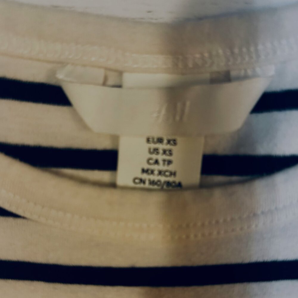 H&M Navy Blue & White Striped Short Sleeve Tee Size XS - Picture 5 of 5